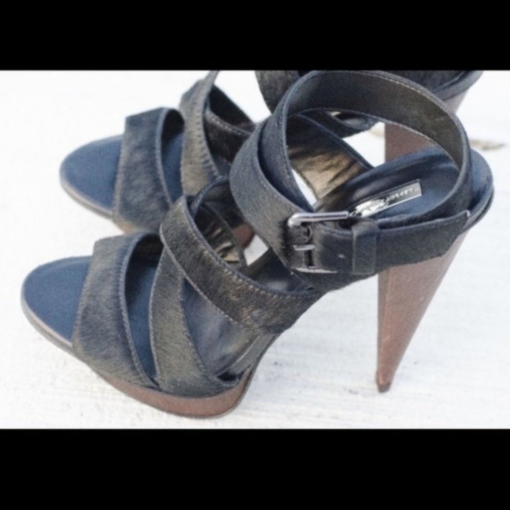 NEW REPORT SIGNATURE Size 7.5 6.5 Pony Hair Sandal - Picture 3 of 8